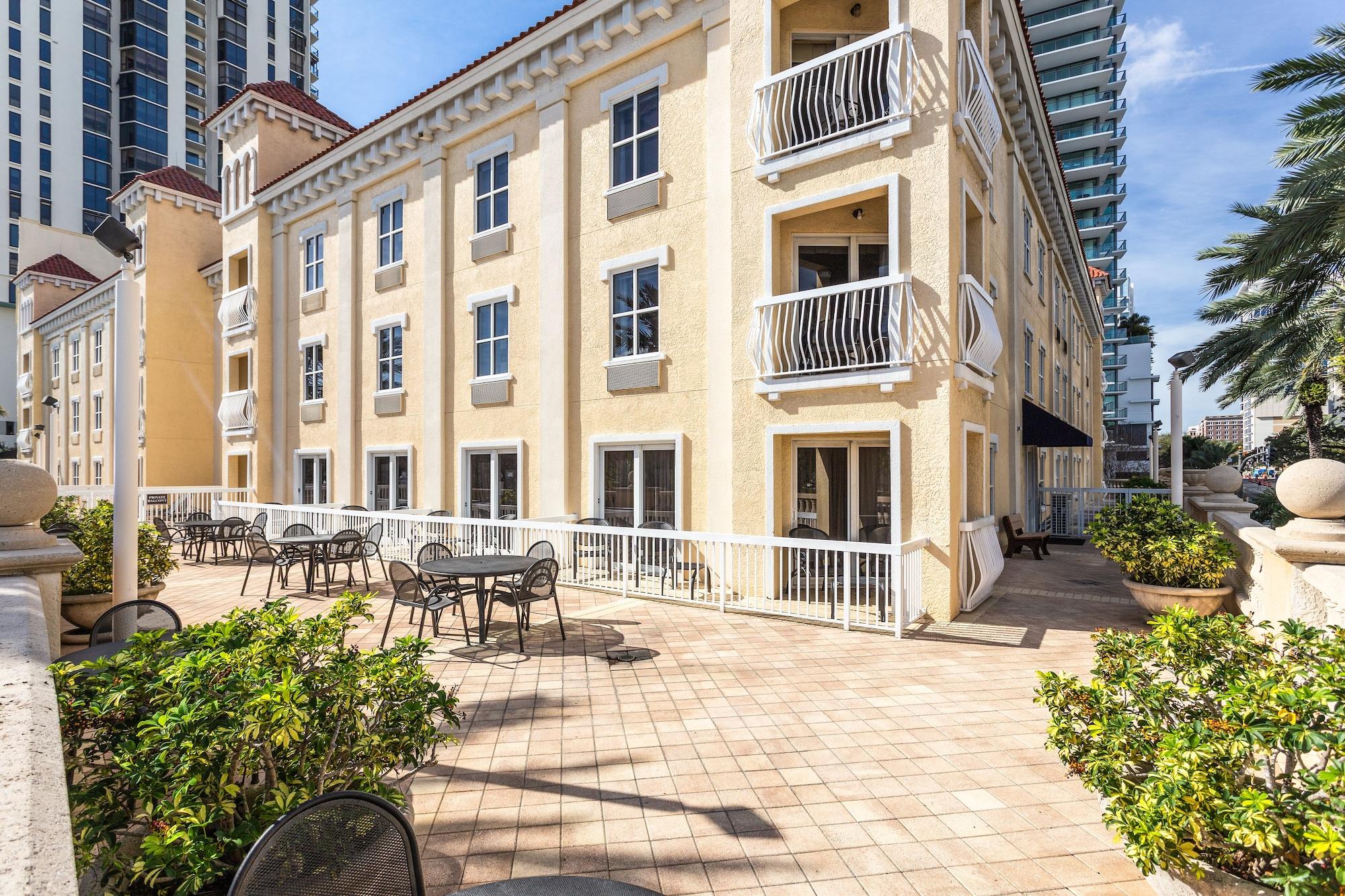 Hampton Inn & Suites St. Petersburg/Downtown Bagian luar foto