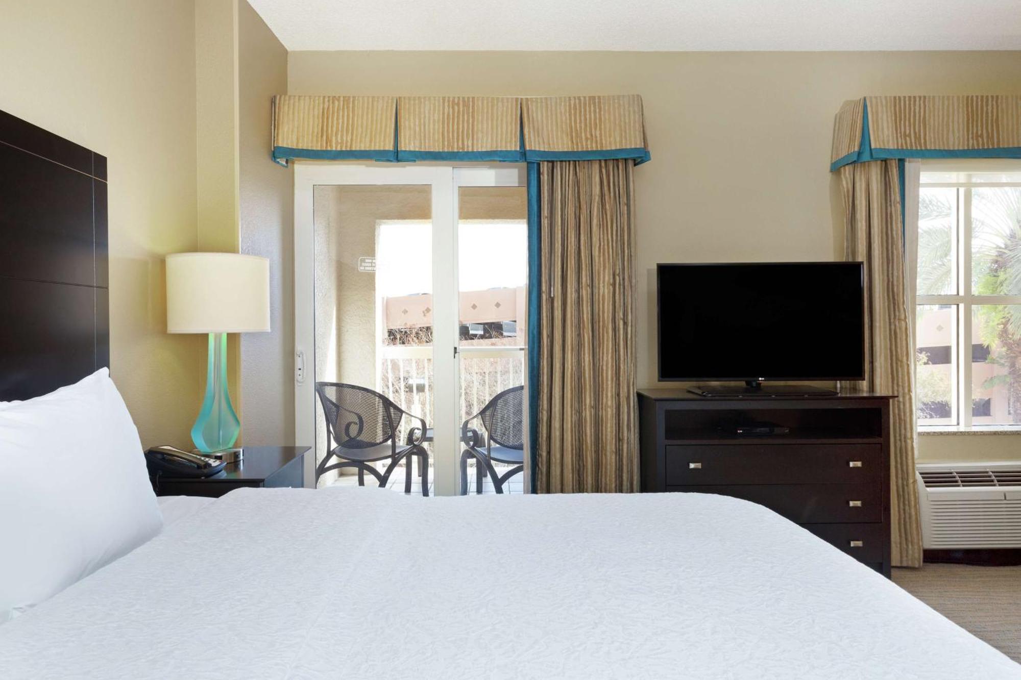 Hampton Inn & Suites St. Petersburg/Downtown Bagian luar foto