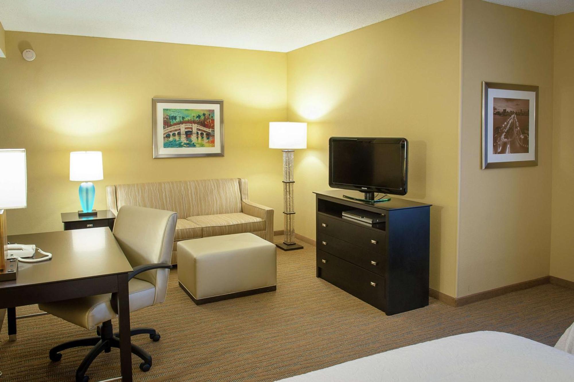 Hampton Inn & Suites St. Petersburg/Downtown Bagian luar foto