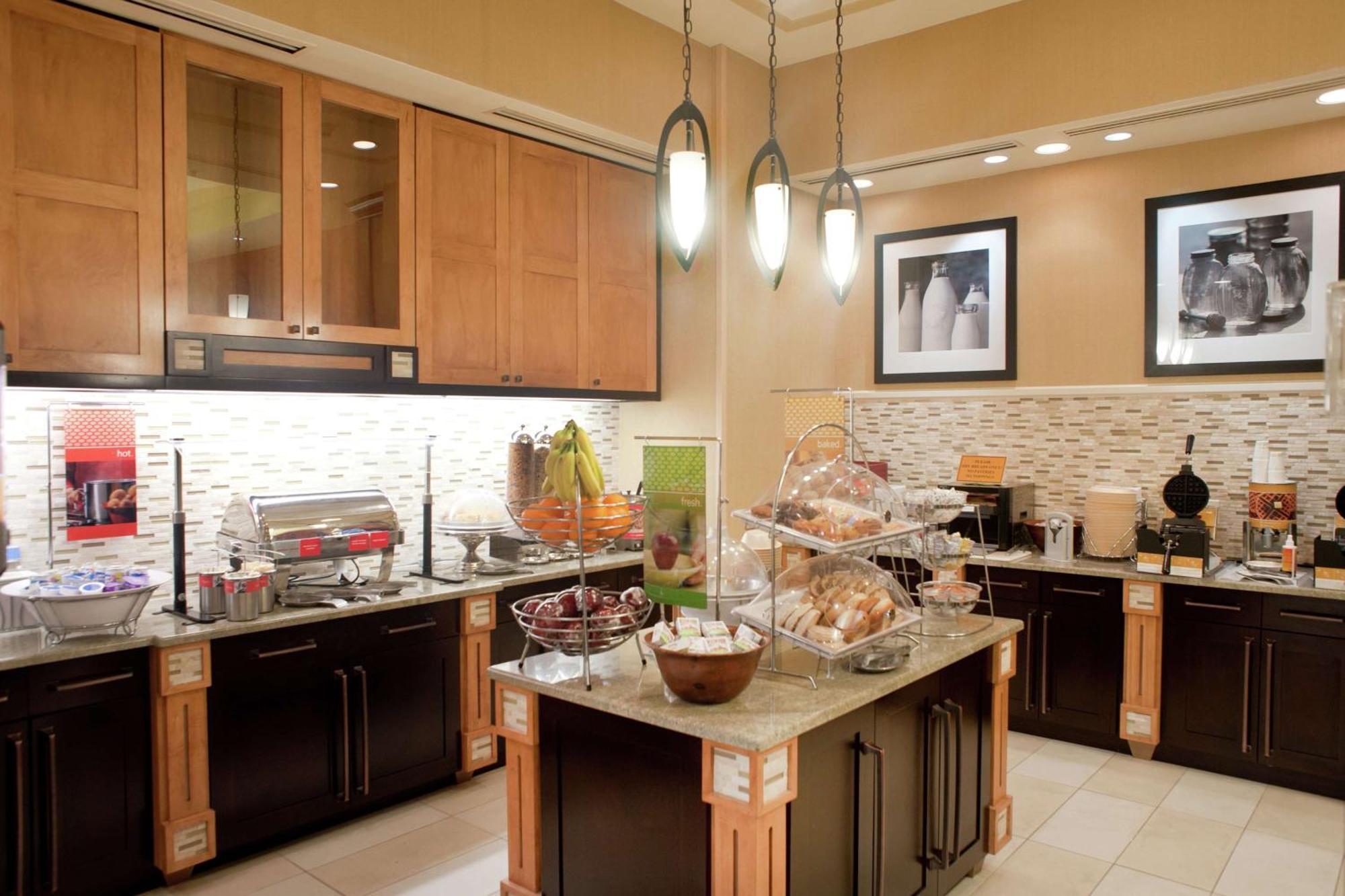 Hampton Inn & Suites St. Petersburg/Downtown Bagian luar foto