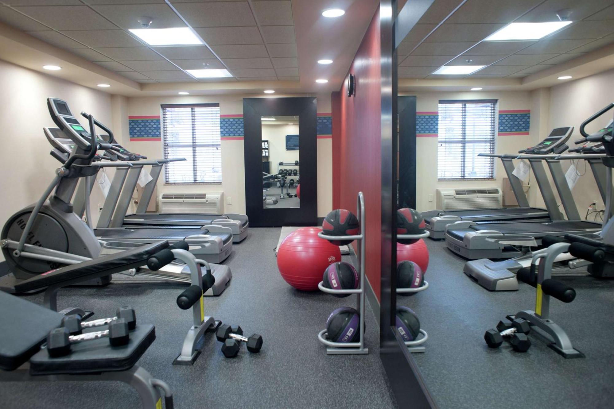 Hampton Inn & Suites St. Petersburg/Downtown Bagian luar foto