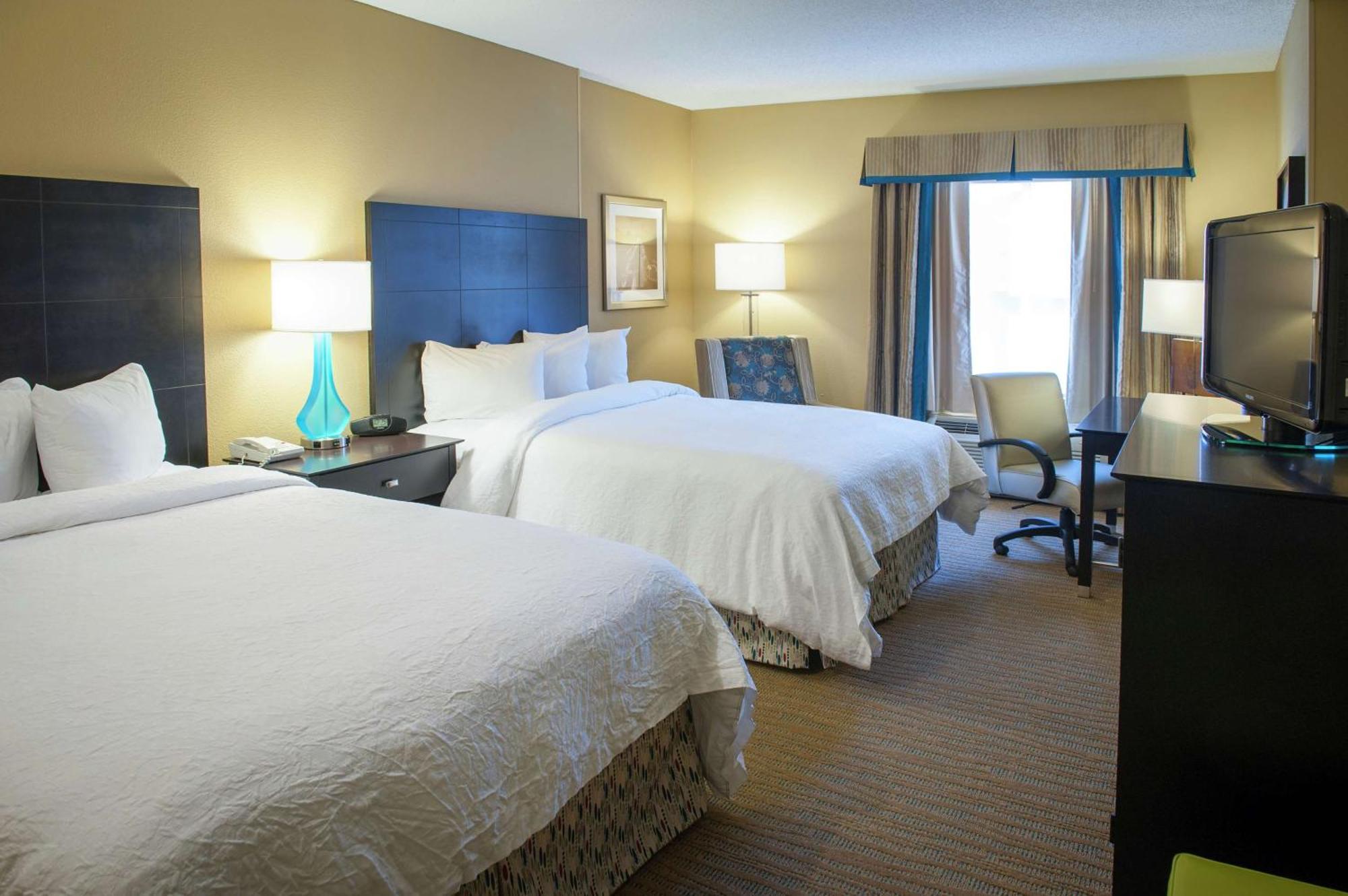 Hampton Inn & Suites St. Petersburg/Downtown Bagian luar foto