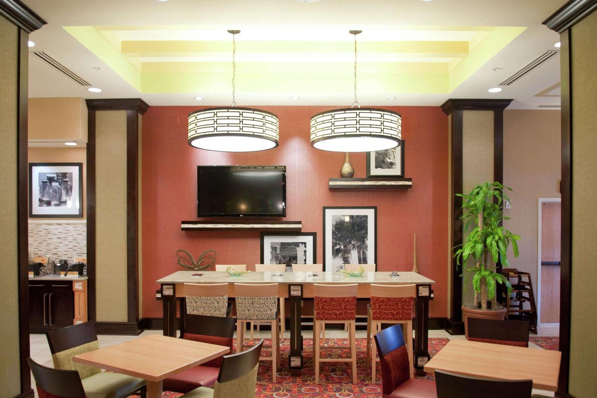 Hampton Inn & Suites St. Petersburg/Downtown Bagian luar foto