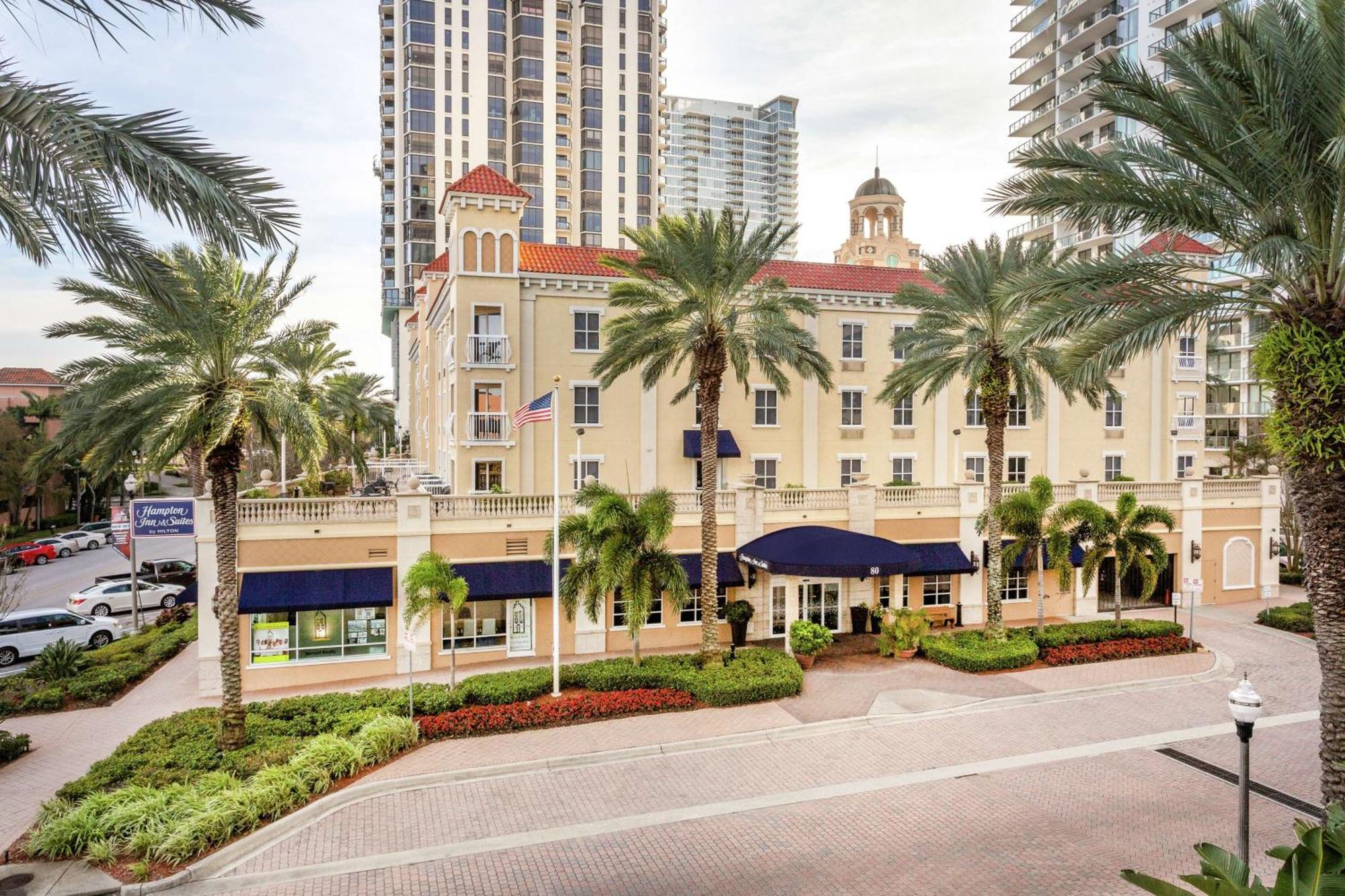 Hampton Inn & Suites St. Petersburg/Downtown Bagian luar foto