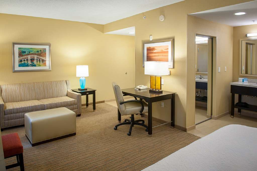 Hampton Inn & Suites St. Petersburg/Downtown Ruang foto